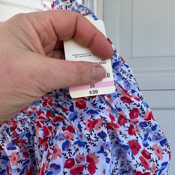 NWT St. Johns Bay So Pretty! Floral Off the Shoulder Floral Smocked Neck - Picture 5 of 6